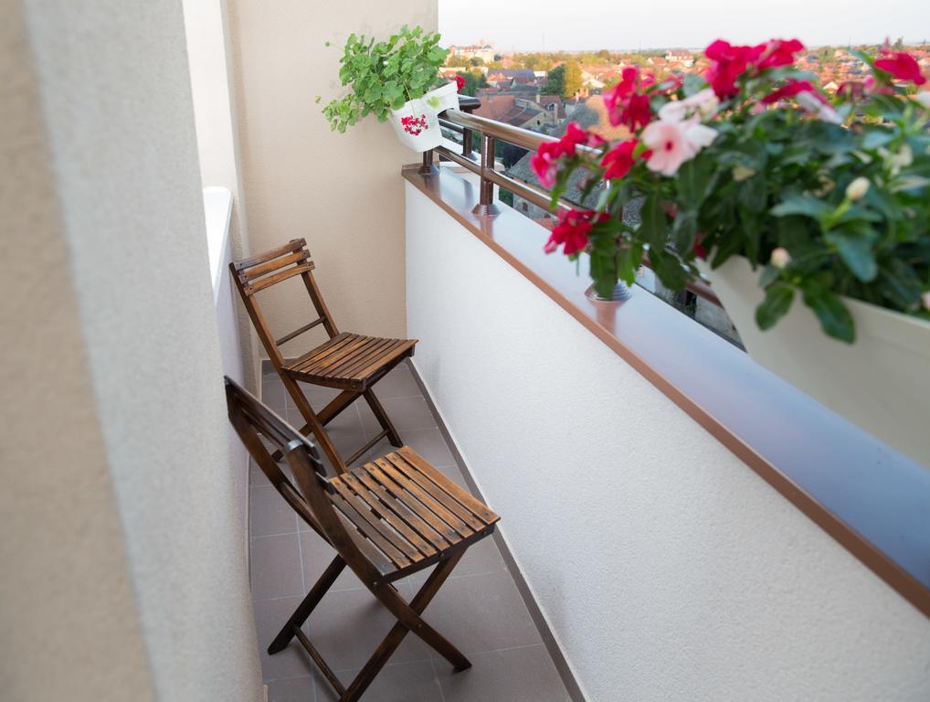 Apartment Koral 鲁马 外观 照片